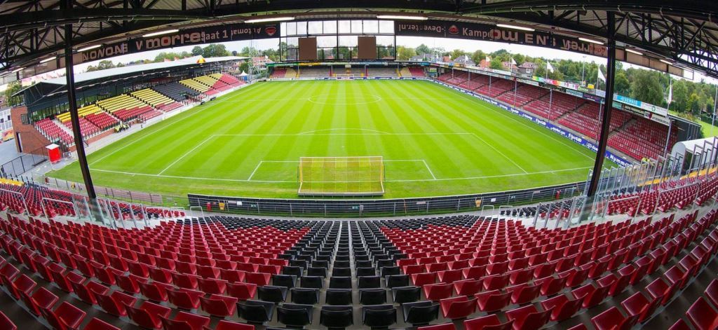 Go Ahead Eagles Vs Heracles Almelo At De Adelaarshorst On 06/10/24 Sun ...